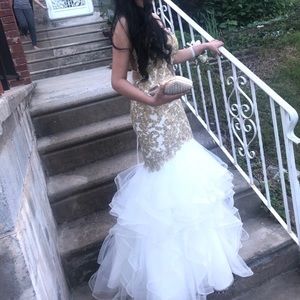 Sherri hill prom dress